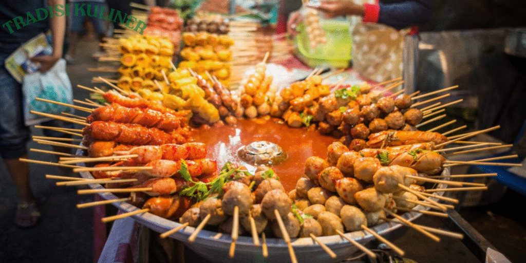 Kuliner Pasar Malam di Bangkok