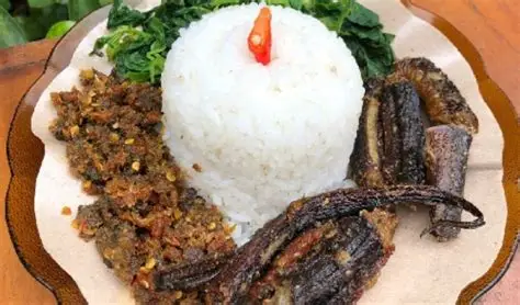 sego welut mbak surani