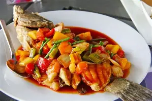 ikan asam manis